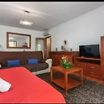 Blife Rya Private - Airport בית אירוח